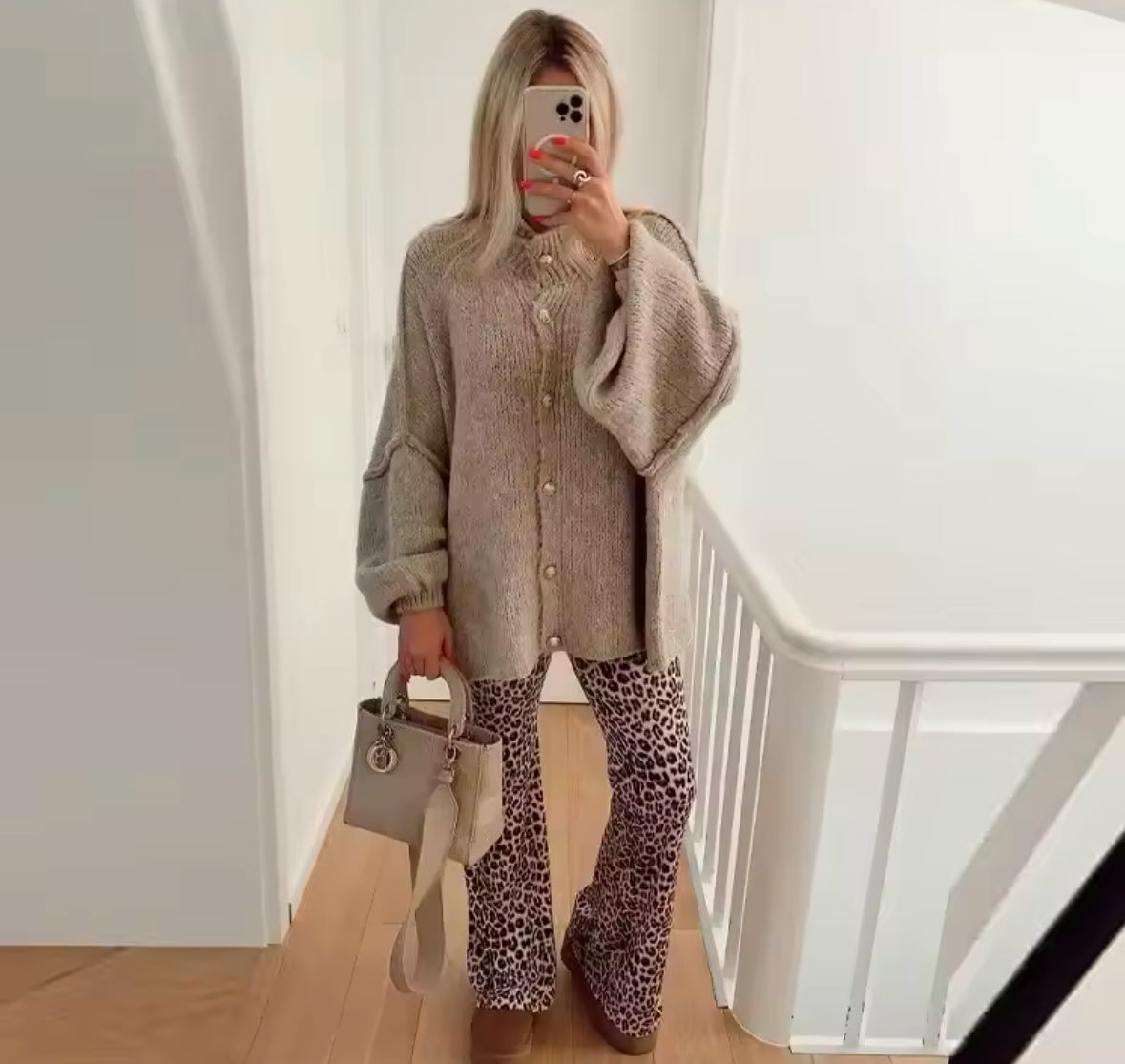 La gilet boutonnée de coton
