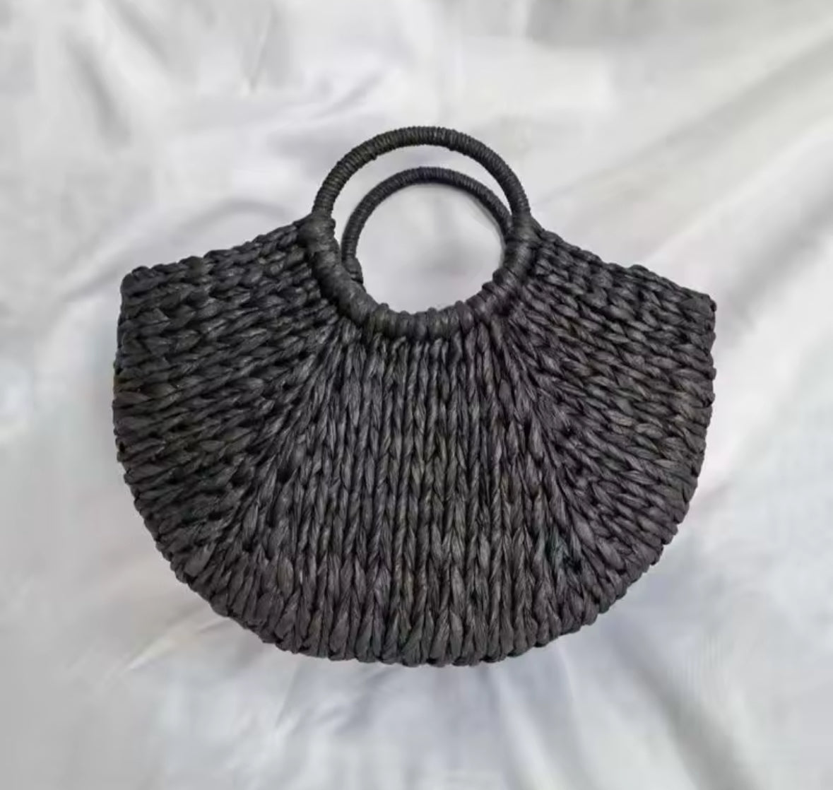 Le sac forme corbeille