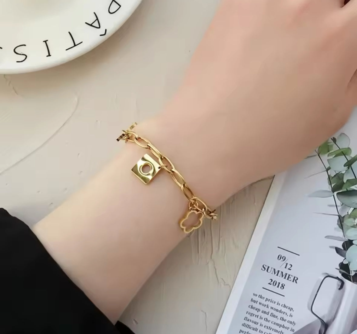 Le bracelet à maillons carrés