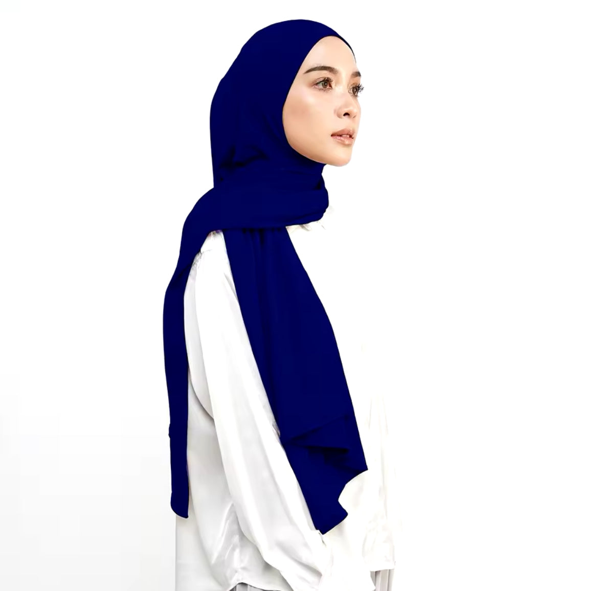 Le voile bleu foncé